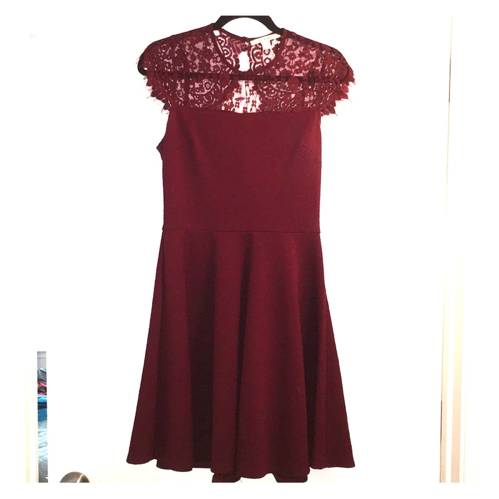 ✨2/$25✨ Maroon Fit&Flare Dress